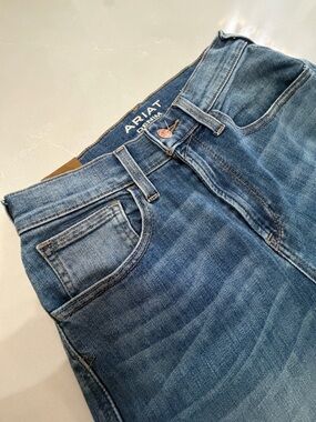 Ariat Ultra High Rise Vintage Straight-Leg Jeans, 26